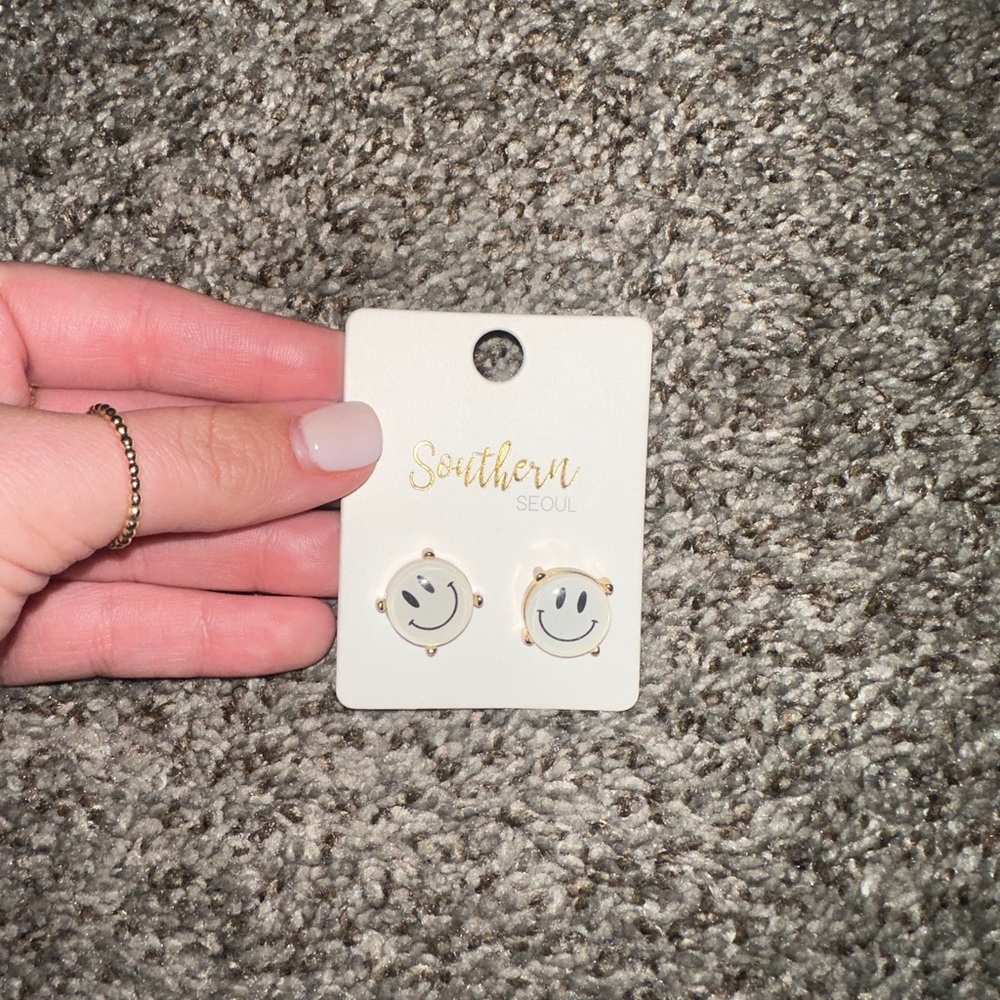Smiley stuff earings